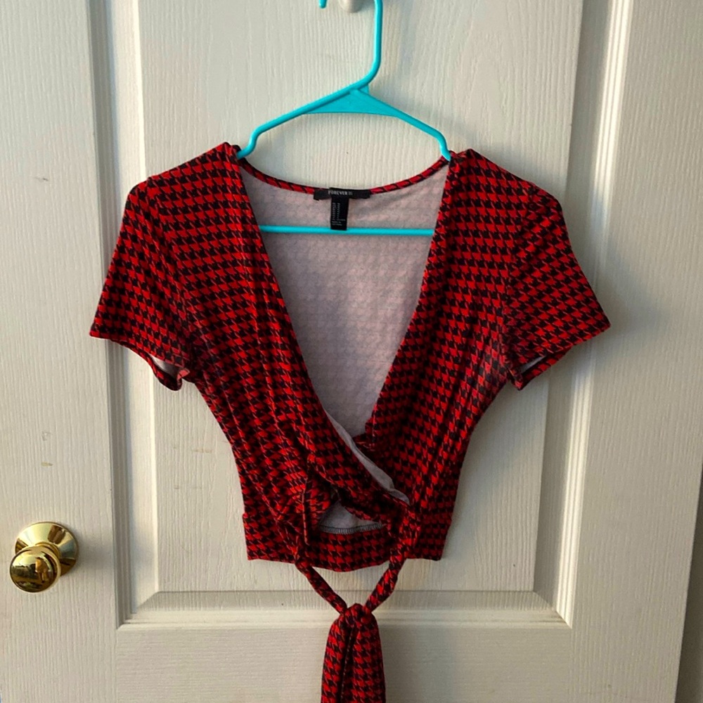Forever 21 Wrap Short Sleeve